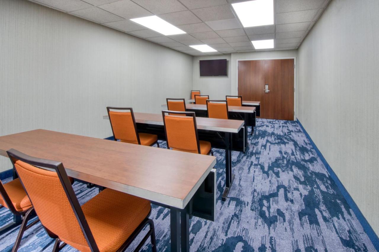 Fairfield Inn & Suites Raleigh Crabtree Valley Екстер'єр фото