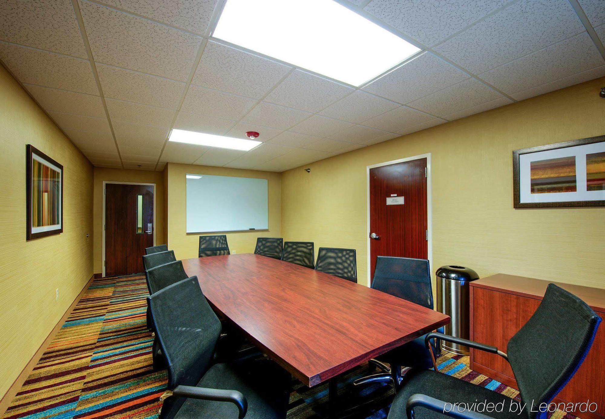 Fairfield Inn & Suites Raleigh Crabtree Valley Екстер'єр фото