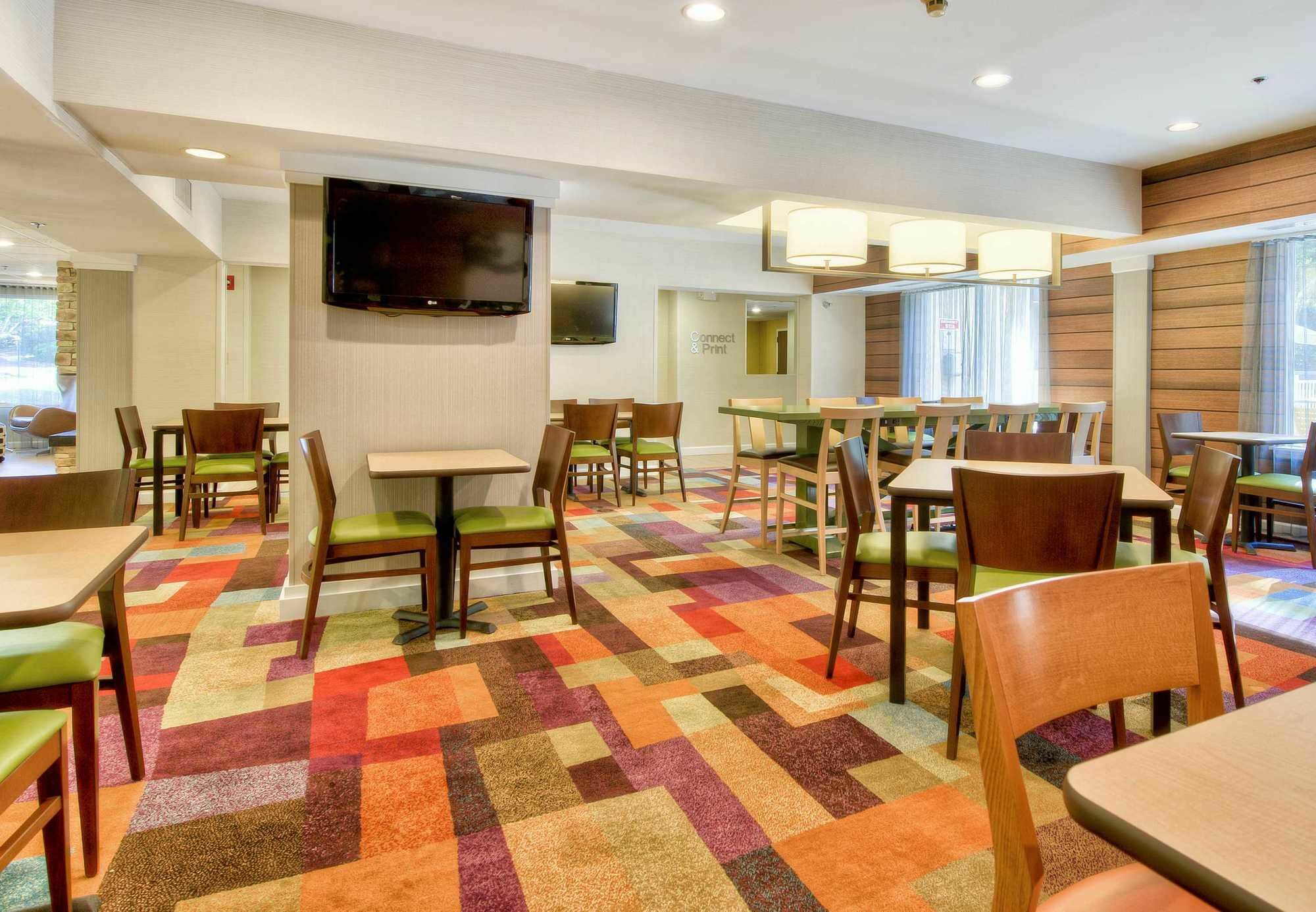 Fairfield Inn & Suites Raleigh Crabtree Valley Екстер'єр фото